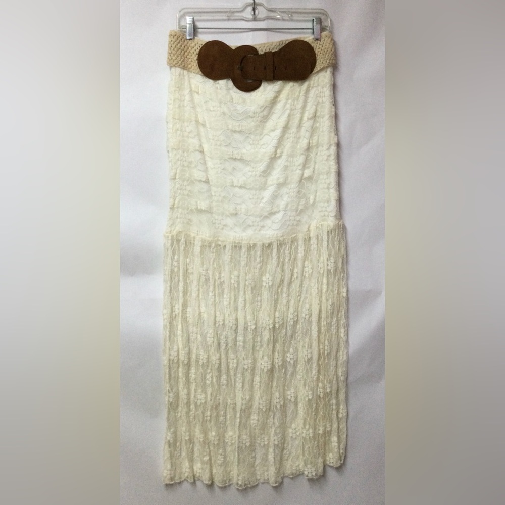 NWT.    Maxi Skirt with Belt.     Large